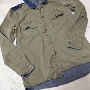 Forever 21 Kids 165/92A Cargo green and Denim-Trim Shirt